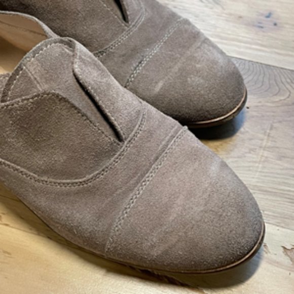 Steve Madden Suede Slip-on Shoes - Picture 6 of 8
